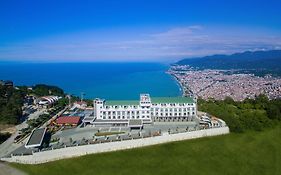 Radisson Blu Hotel,  5*